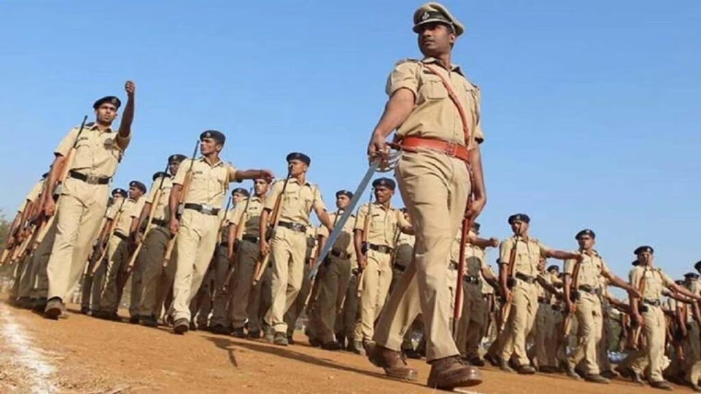 12वीं पास युवाओं के लिए सुनहरा मौका! पुलिस कांस्टेबल के 2314 पदों पर भर्ती, 10 अगस्त तक करें आवेदन
