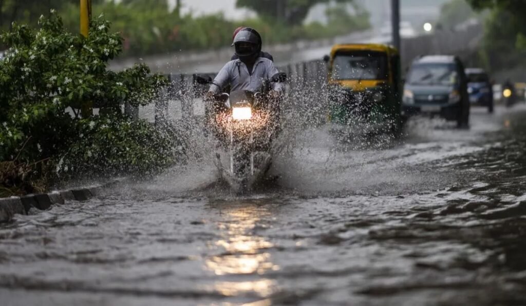 CG Weather Today: छत्तीसगढ़ में फिर तेज होगा मानसून का असर! कई इलाकों में बारिश की संभावना, मौसम विभाग ने जारी किया अलर्ट