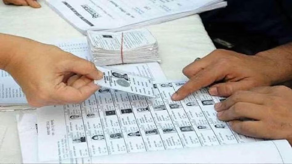 Delhi SIR: दिल्ली में वोटर लिस्ट पुनरीक्षण का शेड्यूल बदला, अब 4 नवंबर को जारी होगी फाइनल मतदाता सूची