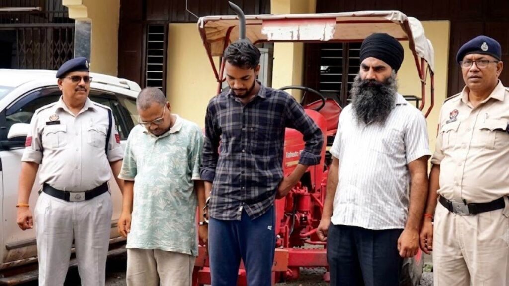 रायपुर वाहन चोरी गैंग बर्खास्त कांस्टेबल गिरफ्तार 4 आरोपित