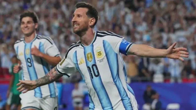 Lionel Messi Retirement: मेसी ने अर्जेंटीना टीम से लिया संन्यास, 21 साल के शानदार इंटरनेशनल करियर का हुआ अंत