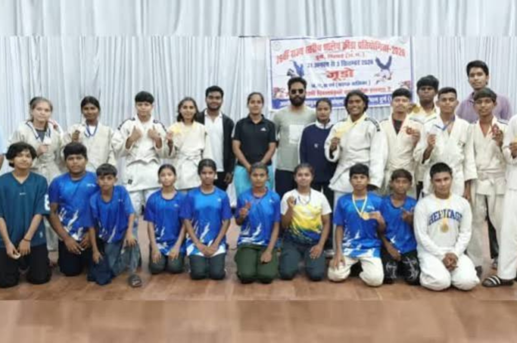Sports News: रायपुर की शानदार जीत, राज्य स्तरीय शालेय क्रीड़ा प्रतियोगिता में बना ओवरऑल चैंपियन