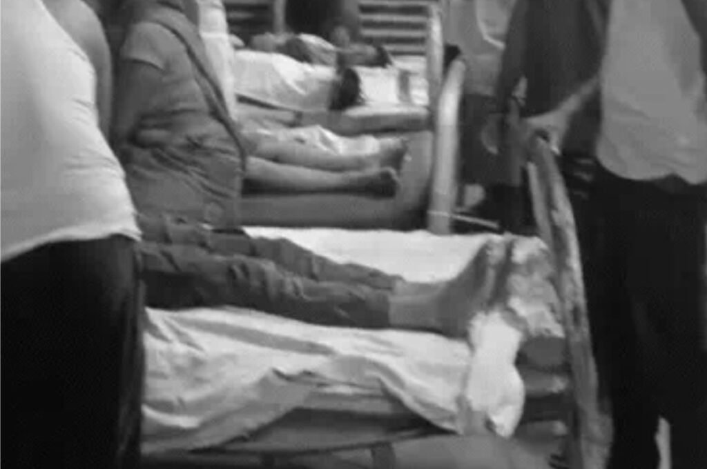 बिहार में दर्दनाक हादसा! गंगा में नाव डूबने से 13 बच्चों की मौत, 15 साल की चांदनी ने बचाईं दो जानें