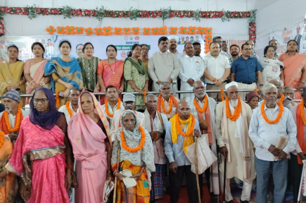 एमसीबी में बुजुर्गों के लिए बड़ी राहत: मेगा स्वास्थ्य शिविर में सम्मान के साथ मिले सहायक उपकरण