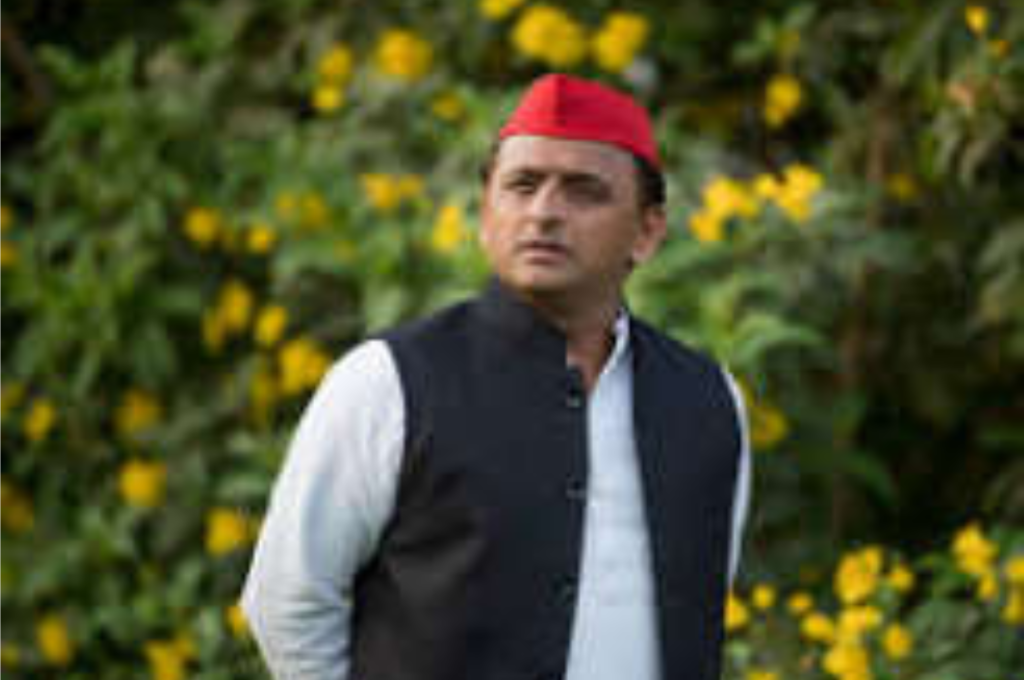 Akhilesh Yadav: सपा में बड़ा एक्शन, 1 महीने में 5 इकाइयां भंग; अनुशासन पर अखिलेश का सख्त संदेश